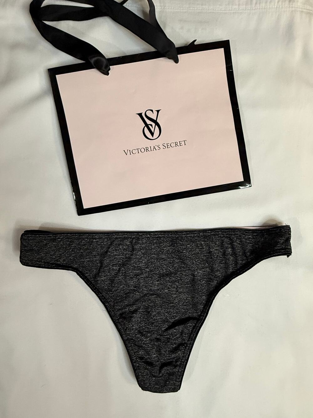 Victoria’s Secret Vintage Second Skin Thong/Tanga – Gray – Size S 2015 NWT